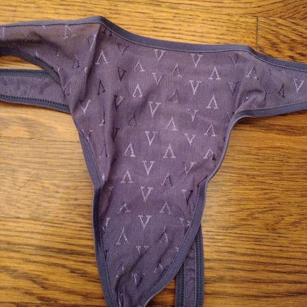 Victoria's Secret Vintage Thongs (L)